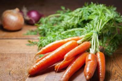 Ученые выяснили, кому особенно полезно есть морковь