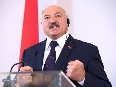 "Перейдут красную черту – получат": Лукашенко заявил, что его не волнуют протесты