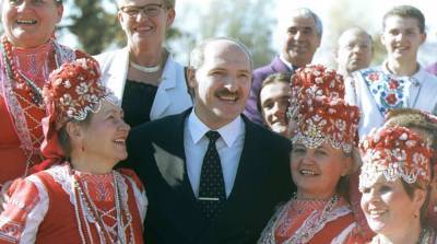 Обиженная экс-фаворитка Лукашенко наябедничала на его женское...