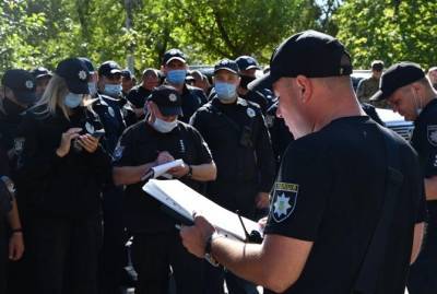 В новогоднюю ночь за порядком в Украине будут следить более 22 тысяч полицейских