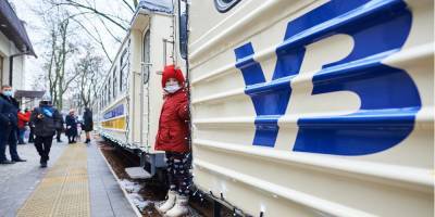 Больше 5 тысяч пассажиров встретят Новый год в поездах
