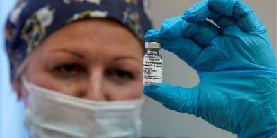 Венгрия решила не закупать российскую вакцину от коронавируса