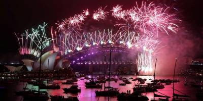 Австралия встретила Новый год 2021 — фото и видео праздничного салюта - nv.ua - Австралия - Кирибати - Тонга