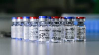 РФПИ опроверг отказ Венгрии от российской вакцины "Спутник-V"