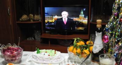 Российские телеканалы рассказали, что покажут в новогоднюю ночь
