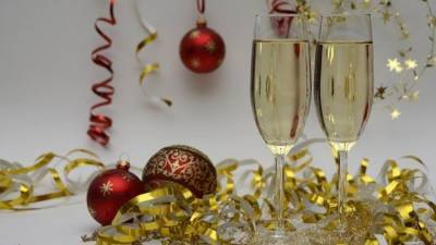 Что пить и чем закусывать: новогодняя ночь без вреда здоровью