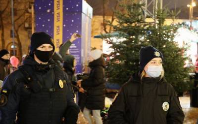 На новогодних локациях в Киеве усилили меры безопасности