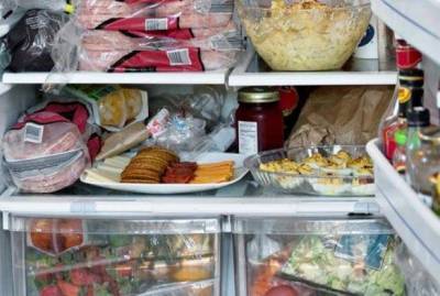 От каких продуктов необходимо избавить ваш холодильник