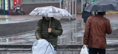 Циклон с оттепелью до +14 ворвался в Украину, "мокрый" прогноз: кто встретит Новый год с дождем