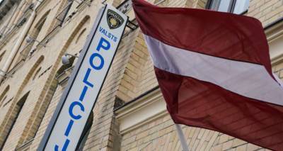 Нарушителей - тысячи: полиция отчиталась о первом "комендантском часе" в Латвии