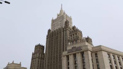 Москва назвала карательной акцией действия против журналистов в Латвии