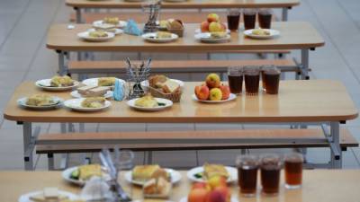 В Крыму растет "черный список" поставщиков школьного питания