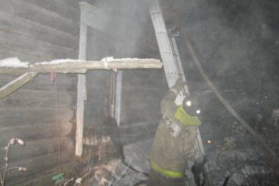 В Ивановской области сгорел частный дом с хозпостройками