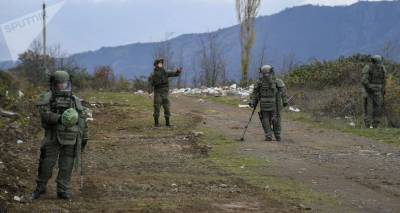 Российские миротворцы приступили к разминированию окраины Степанакерта