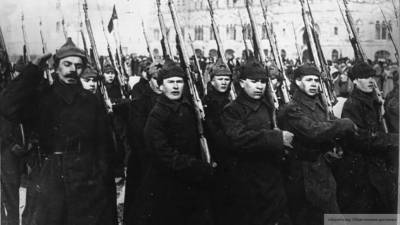 Останки неизвестных солдат Красной Армии перезахоронили под Донецком