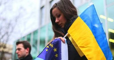 Евросоюз отложил заседание Совета ассоциации с Украиной