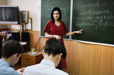 Студенты подменяют заболевших учителей в школах Липецка