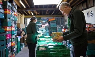 Британию охватывает голод – граждане выстраиваются в очереди за бесплатной едой