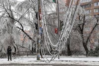 Власти Приморья оценили ущерб от снежного циклона более чем в 1 млрд рублей