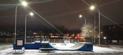 Скейт-парк на стадионе "Юность" в Петрозаводске подсветили