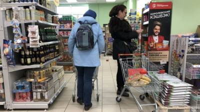 Рост курса валют вызвал подорожание повседневных товаров в России