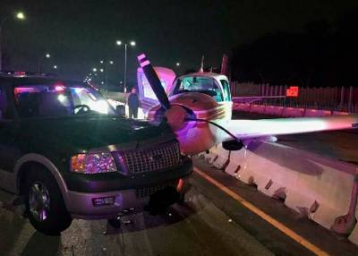 Самолет столкнулся с автомобилем после экстренной посадки в Миннесоте