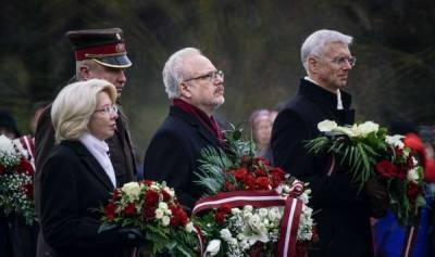 "Разделяй и осваивай": кризис показал, что умеет правительство Латвии