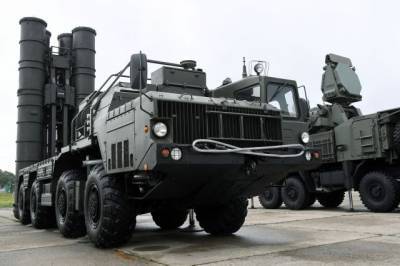В Астраханской области прошли боевые пуски зенитных систем С-400 «Триумф»
