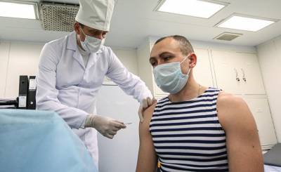 Daily Mail (Великобритания): Путин начинает всеобщую вакцинацию — первыми укол получат моряки, врачи и учителя