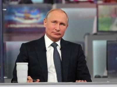 Путину по-прежнему не доверяет каждый третий россиянин. 60% говорят об обратном