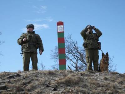 Перестрелка на границе России: трое вооруженных хотели прорваться с Украины