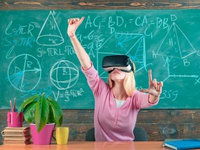 Образование в VR: МТС создала систему онлайн и VR-трансляций лекций