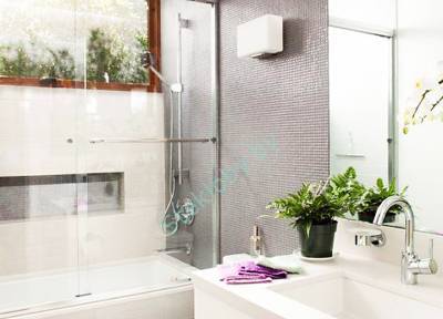 Стеклянная шторка для ванной: преимущества и особенности
