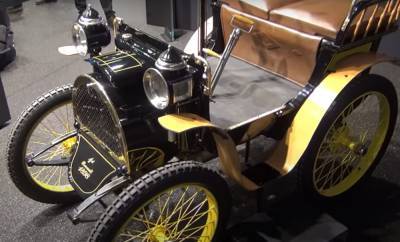 В Сеть слили фото самых первых автомобилей Renault, нашлись экземпляры 19 века