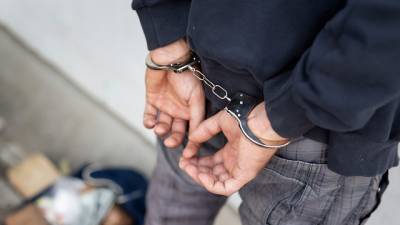 Жителя Ашкелона арестовали за "воспитание ремнем" 8-летнего сына