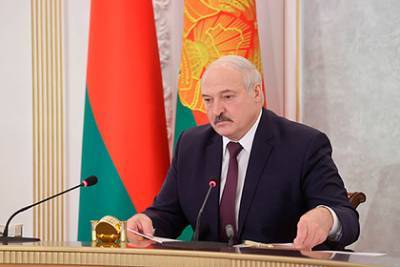 Лукашенко назвал непростой ситуацию с коронавирусом в Белоруссии