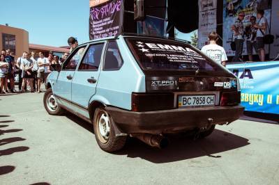 Авто за $1000: что можно купить в Украине и за границей