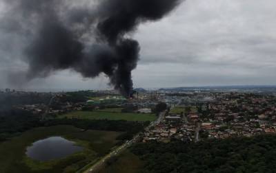В ЮАР произошел взрыв на нефтезаводе, есть пострадавшие
