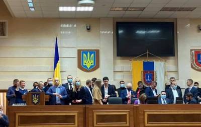 Депутаты блокируют первую сессию Одесской облсовета