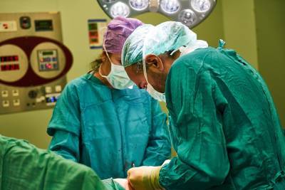 Израильские врачи прибывают в Газу для спасения палестинцев