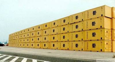 Дефицит грузовых контейнеров в Китае окрестили новым "черным лебедем"