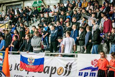Группировку российских футбольных фанатов запретили и приравняли к фашистам
