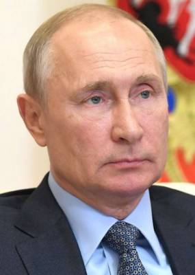 Песков объяснил отсутствие у Путина прививки от коронавируса