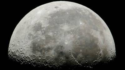 Китайский космический аппарат собрал два килограмма грунта на Луне