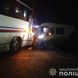На Харьковщине произошло ДТП при участии пассажирского автобуса: есть пострадавшие
