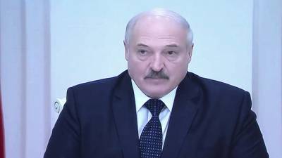 Лукашенко заявил о "перехваченных" деньгах для протестующих