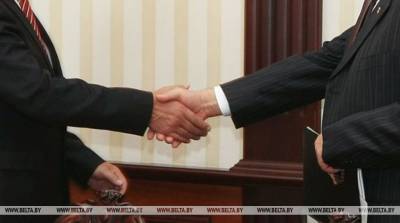 Посол Беларуси вручил верительные грамоты президенту Колумбии