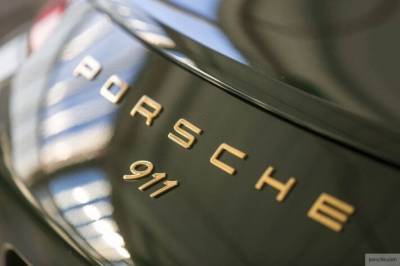 Porsche построит завод по производству синтетического топлива