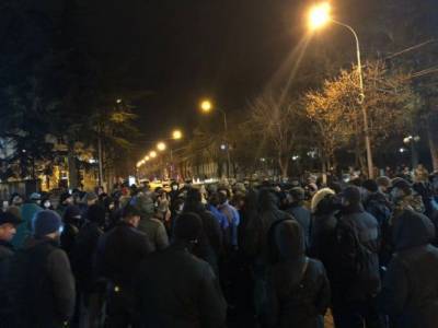 К протестующим в Южной Осетии присоединился брат Инала Джабиева