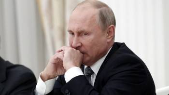 Более четверти россиян не доверяют Владимиру Путину